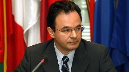 Σταράτες κουβέντες… αλλά με καθυστέρηση