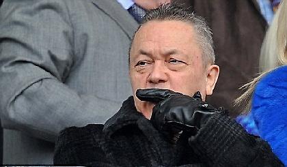 «Βυθισμένα» στα χρέη τα «σφυριά»