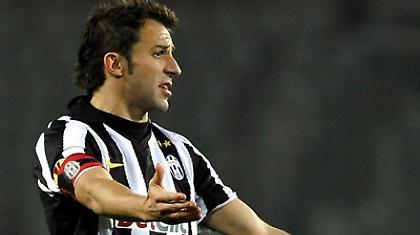 «Παίρνουμε λιγότερα απ’ όσα αξίζουμε»