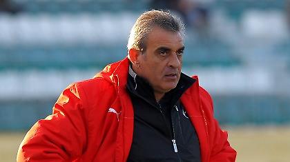 Τέλος στη συνεργασία με Κουρμπανά