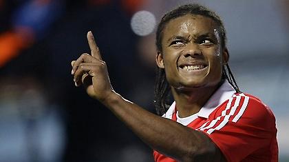 Φρικιαστικός τραυματισμός για Νέλσον (video)