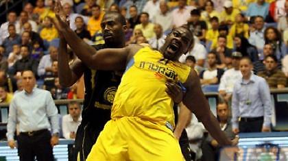 Πρόκριση με σούπερ «Σόφο»