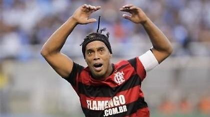 Το φιάσκο της χρονιάς με Ροναλντίνιο