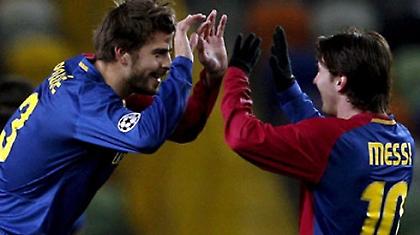 Ο Πικέ τράκαρε τον Μέσι(video)