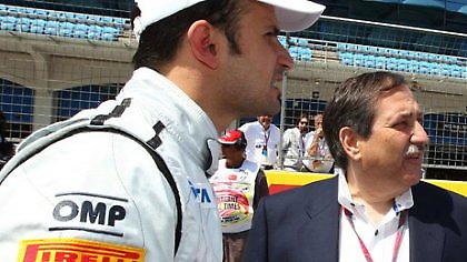 Πρώτοι από τους τρεις