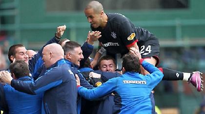 Πήγε περίπατο και πήρε μία… κούπα