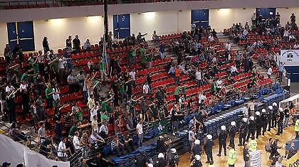 Στις χαρές και στις λύπες μαζί