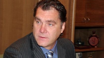 Στην Ελλάδα ο Σαμπόνις