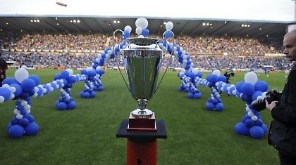 Πρωταθλήτρια η Γκενκ