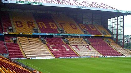 Αγαπάς το σύλλογο;Πλύνε ρούχα!