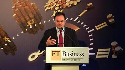 Υπομένω και υποφέρω