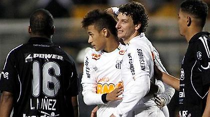 Στα ημιτελικά Σάντος και Βελέζ (video)