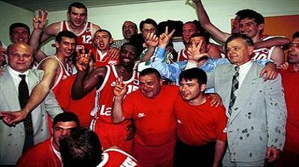 Όταν ο Ολυμπιακός τα πήρε… όλα! (videos)