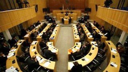 Στις κάλπες αύριο οι Κύπριοι