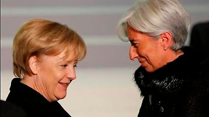 Υπέρ της Λαγκάρντ και η Μέρκελ