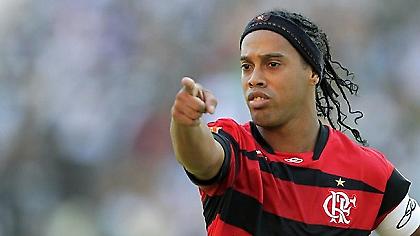 Ποδαρικό με γκολ ο «Ρόνι», θεατής ο Ντουντού