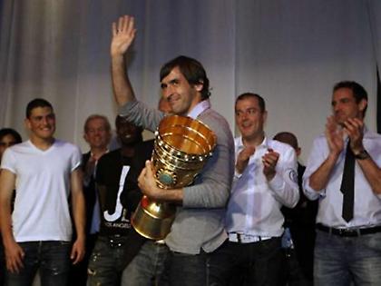 Το’ κάψανε στη Σάλκε (pics)