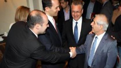 Αγγελόπουλοι και Γιαννακόπουλοι: βγείτε μπροστά!