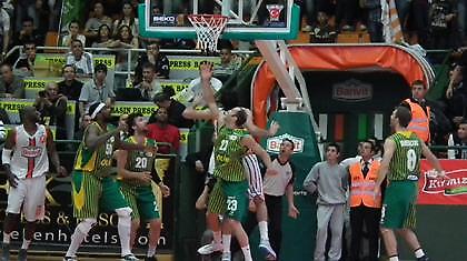 Συμπλήρωσε το καρέ η Μπάνβιτ