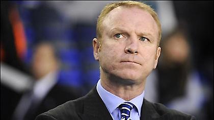 Μένει ο ΜακΛις