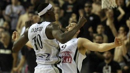 «Θρίλερ» με «ασπρόμαυρο» τέλος