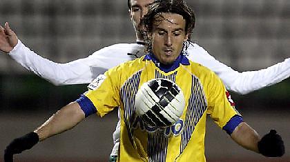 Τέλος ο Γκούρμα, ανανεώνει ο Μπαϊκαρά