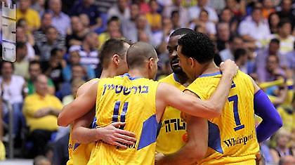 Επιστροφή στο θρόνο για Μακάμπι