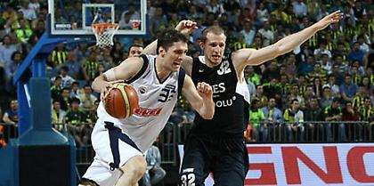 Έστειλε για διακοπές την Εφές η «Φενέρ»