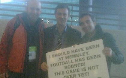 Ο Μουρίνιο διαμαρτύρεται στο «Γουέμπλεϊ» (pic)