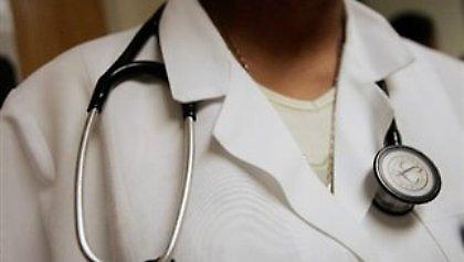 Γιατρός φορέας της ηπατίτιδας C μόλυνε 54 γυναίκες