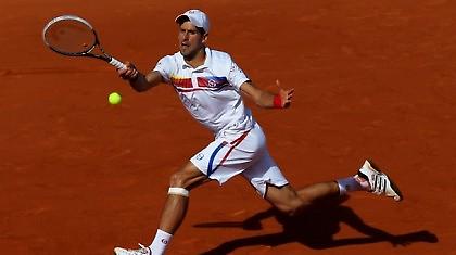 Ακάθεκτος ο Τζόκοβιτς