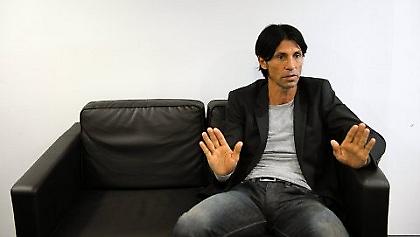 Κρατούν Γκέκα, δύσκολα για Αμανατίδη