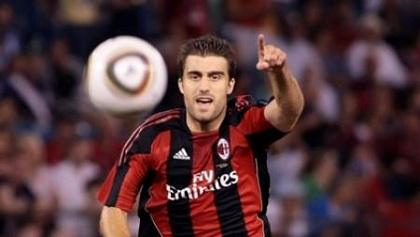 Αποχωρεί από τη Μίλαν ο Παπασταθόπουλος