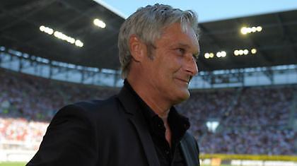 Ο Φε στον πάγκο της Άιντραχτ!