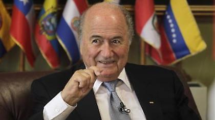 Παίζει μόνος του