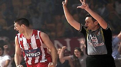 Τον Σπανούλη τι να κάνω, όταν έχω Πελεκάνο