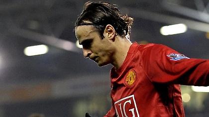 Μπερμπάτοφ: «Θέλω να μείνω στην Γιουνάιτεντ»