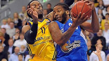 Η δύναμη της έδρας; Μπα!