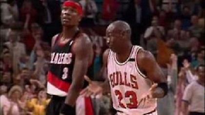 Όταν ο MJ «σκότωσε» τους Μπλέιζερς (Videos)