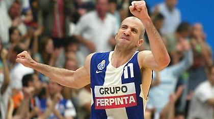 «Πελάτης» και στο μπάσκετ!