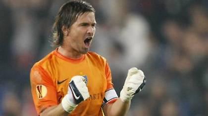 FC: Αφού σε θέλω και με θες, άσε να χύνεται ο καφές