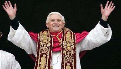 Ο Πάπας εμπνέει τα πλήθη