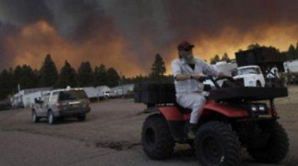 Μαίνεται η πυρκαγιά στην Αριζόνα