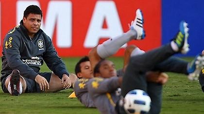 Ποιος είναι αυτός ο ευτραφής στη «σελεσάο»; (video/pics)