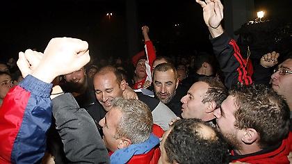 Θύρα «7»: «Στηρίζουμε τους Αγγελόπουλους»