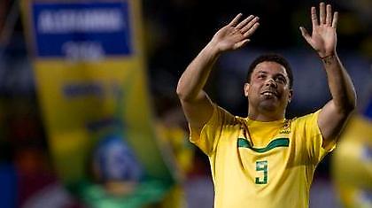 Αποθέωση για Ρονάλντο (video)