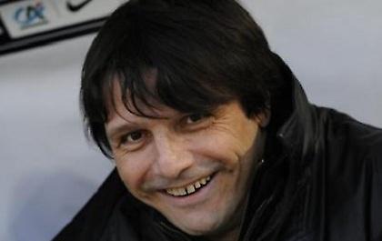 Ο Φουρνιέ στον πάγκο της Οσέρ