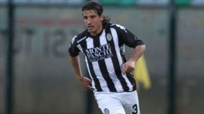 Ένας Ιταλός πιάνει λιμάνι (video)