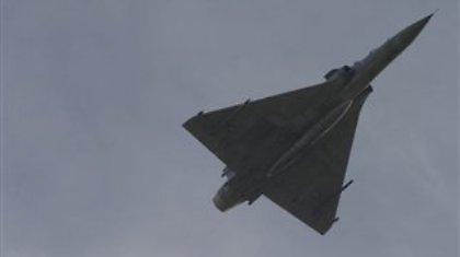 Σώοι οι χειριστές του Μιράζ που κατέπεσε στη Σάμο