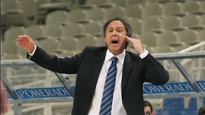 Ο Ζευγώλης στον πάγκο του Αθηναϊκού